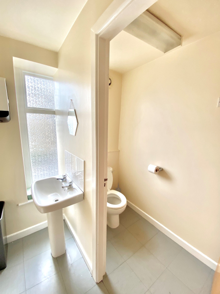 Photo of 85 Northgate, Halifax HX1 1XF