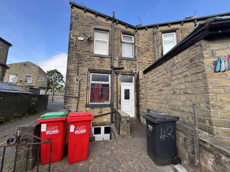 Photo of 42 Newstead Avenue, Halifax, HX1 4TE