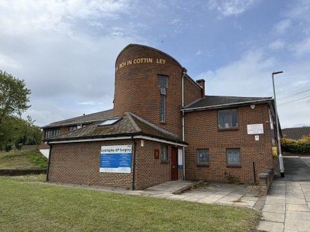 Photo of Cottingley Community Church, Cottingley Approach, Cottingley, Leeds